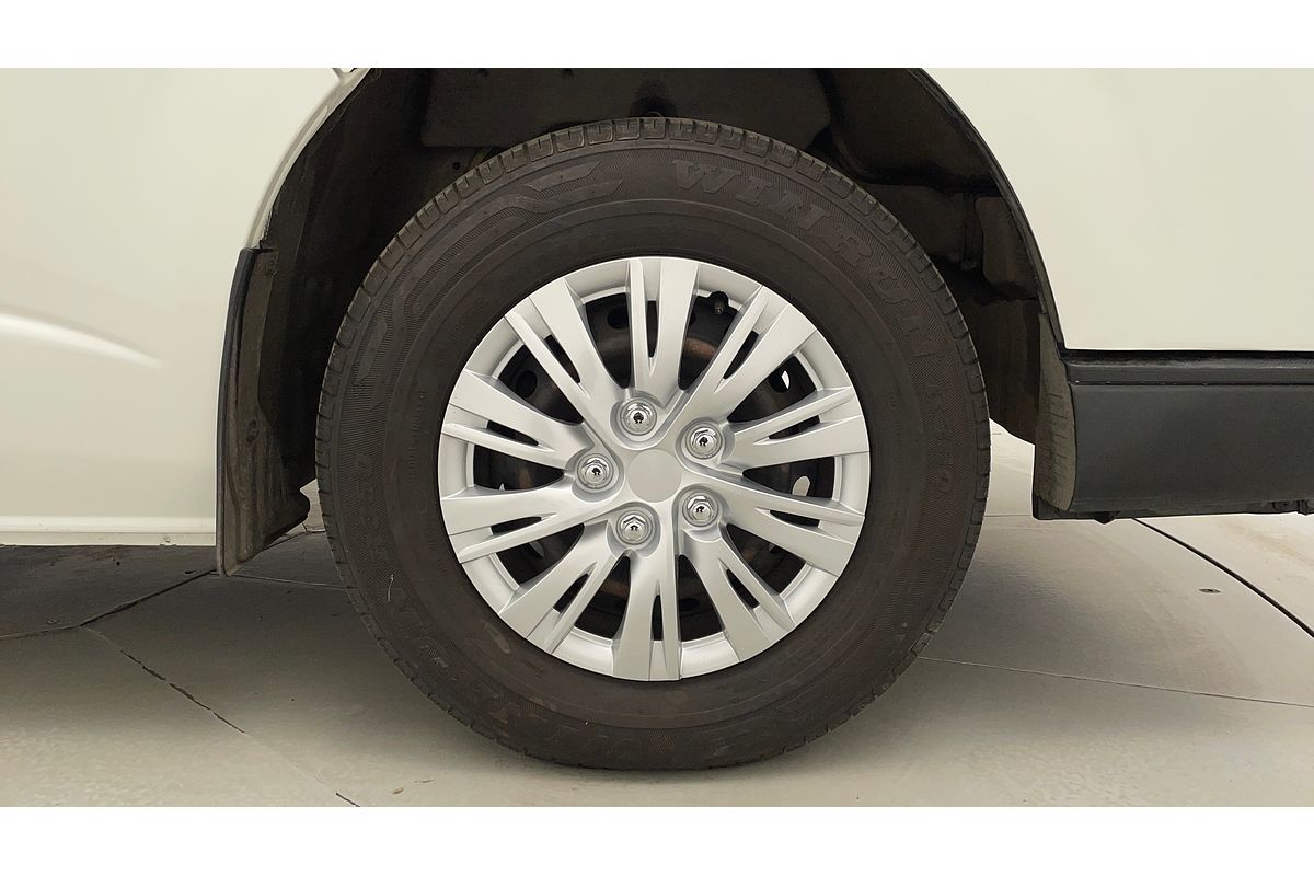 2015 Toyota Hiace TRH201R LWB