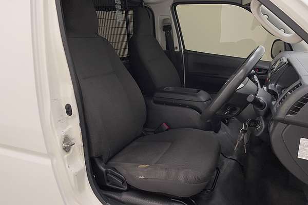 2015 Toyota Hiace TRH201R LWB