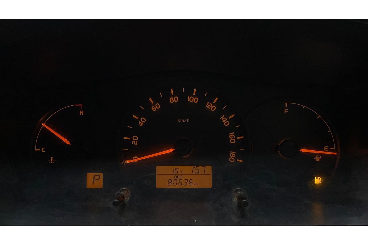 2015 Toyota Hiace TRH201R LWB