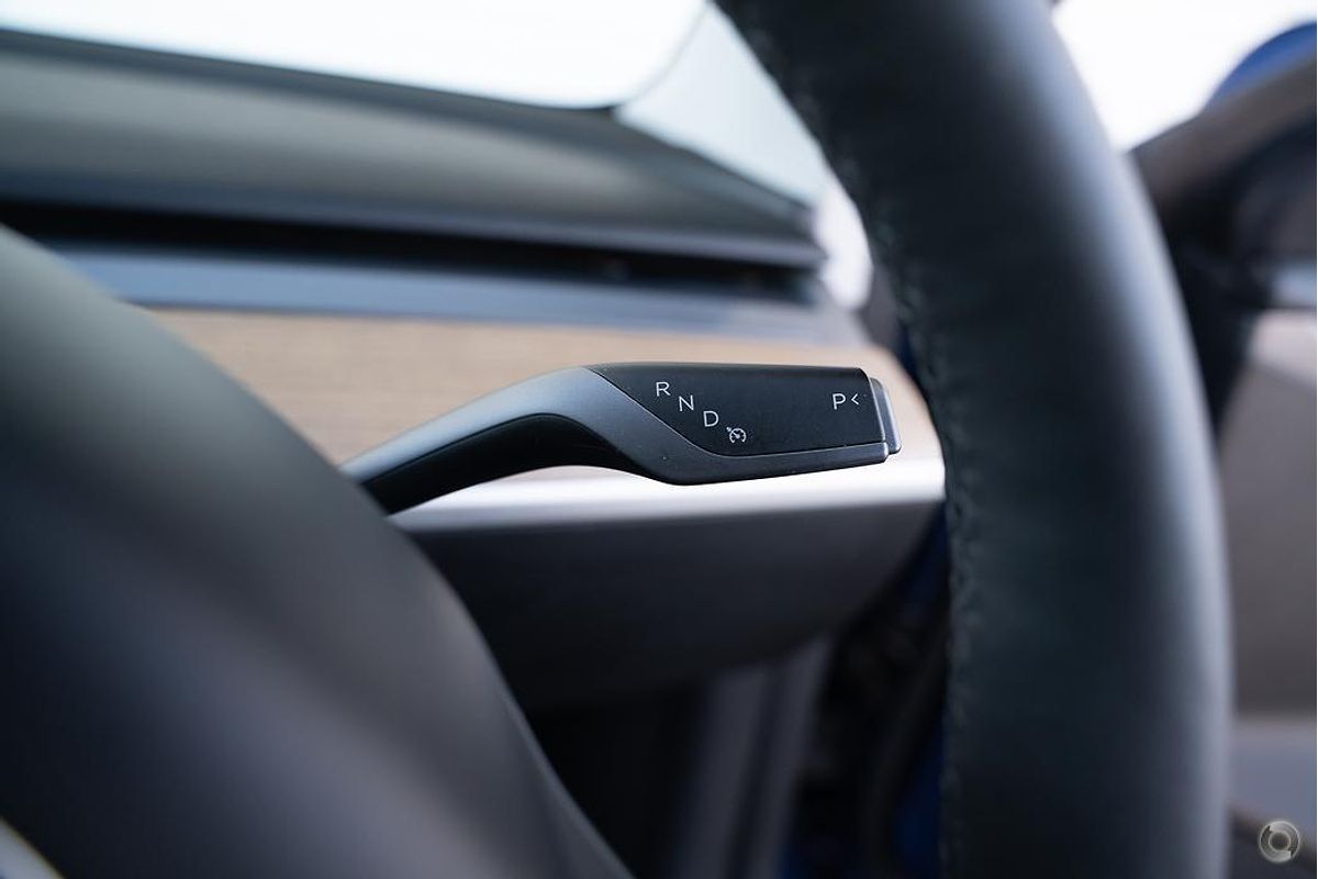 2022 Tesla Model 3 Rear-Wheel Drive