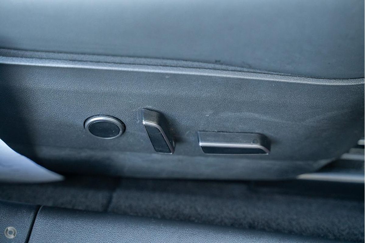 2022 Tesla Model 3 Rear-Wheel Drive