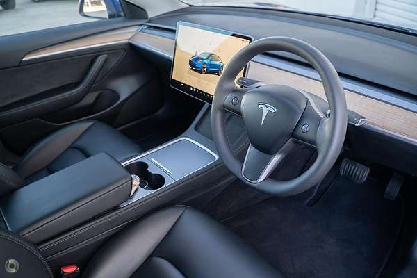 2022 Tesla Model 3 Rear-Wheel Drive