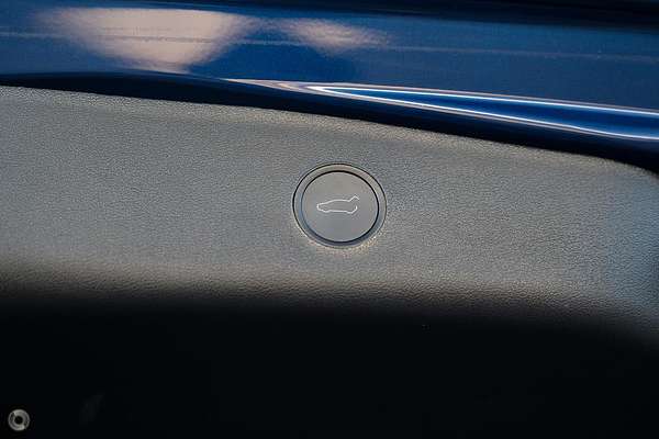 2022 Tesla Model 3 Rear-Wheel Drive