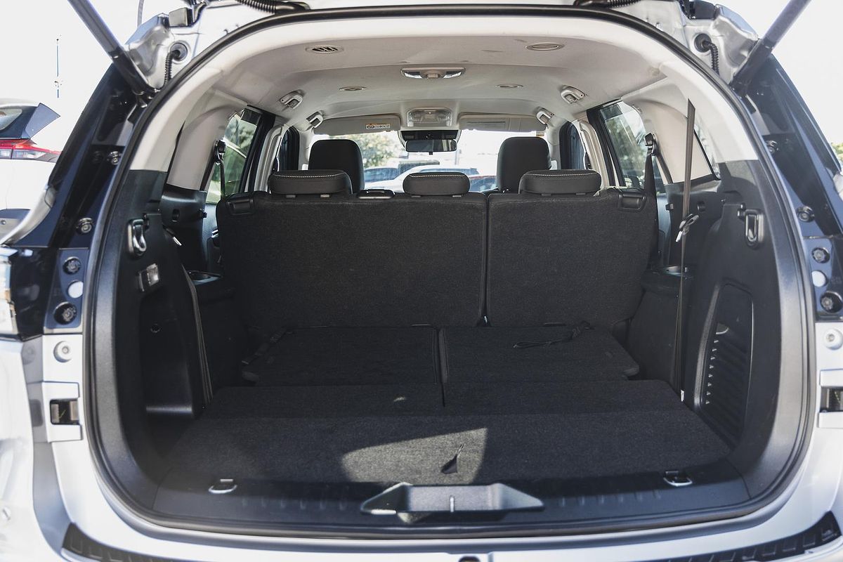 2021 Isuzu MU-X LS-U