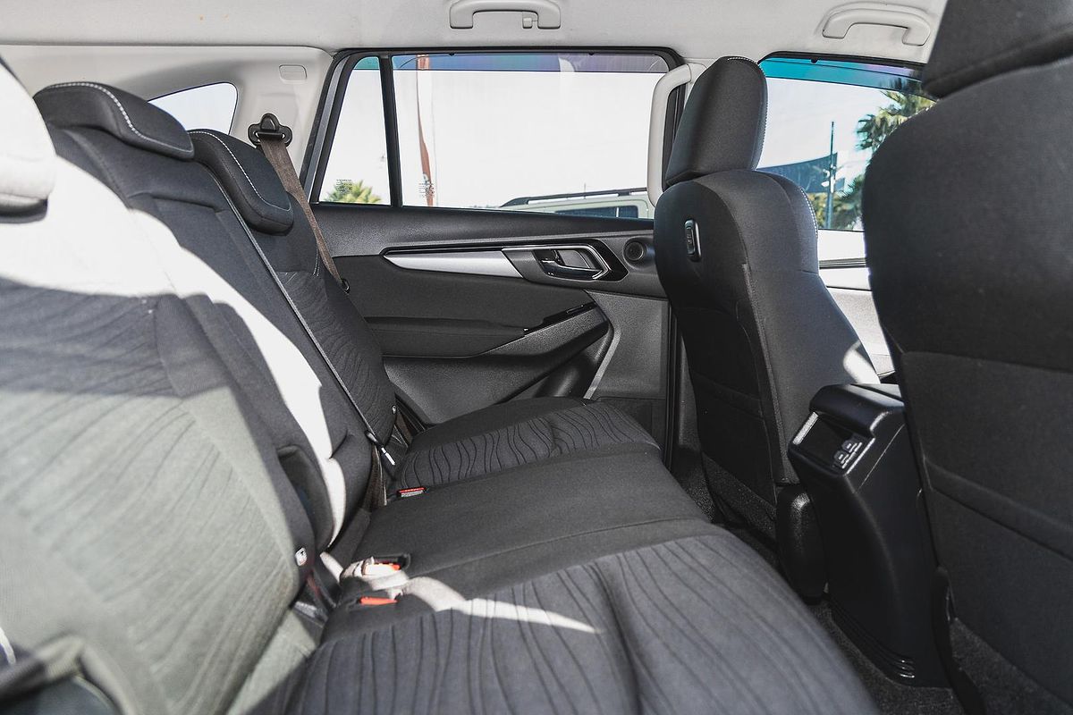 2021 Isuzu MU-X LS-U