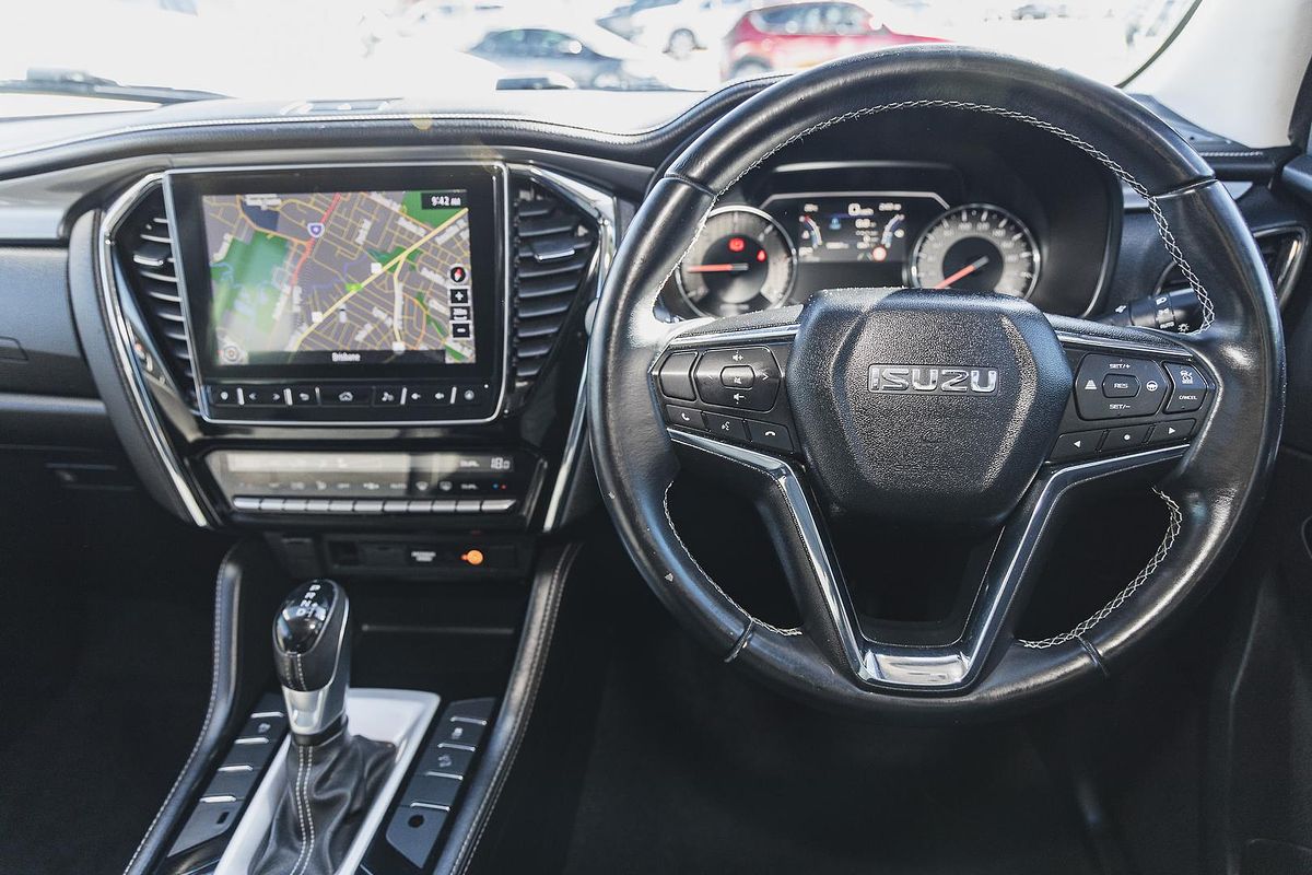 2021 Isuzu MU-X LS-U