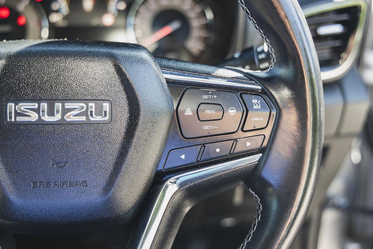 2021 Isuzu MU-X LS-U