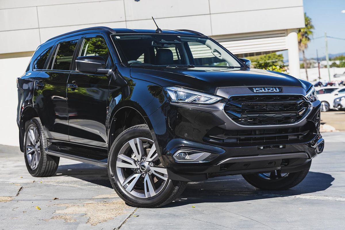 2023 Isuzu MU-X LS-T