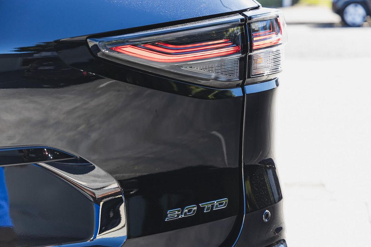 2023 Isuzu MU-X LS-T