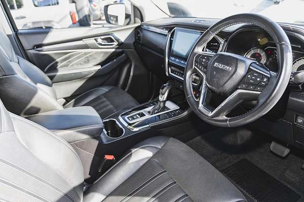 2023 Isuzu MU-X LS-T