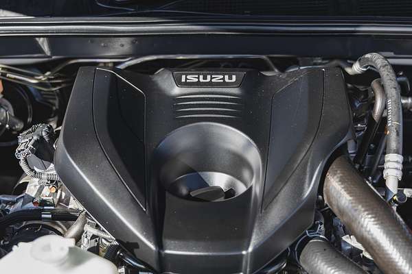 2023 Isuzu MU-X LS-T