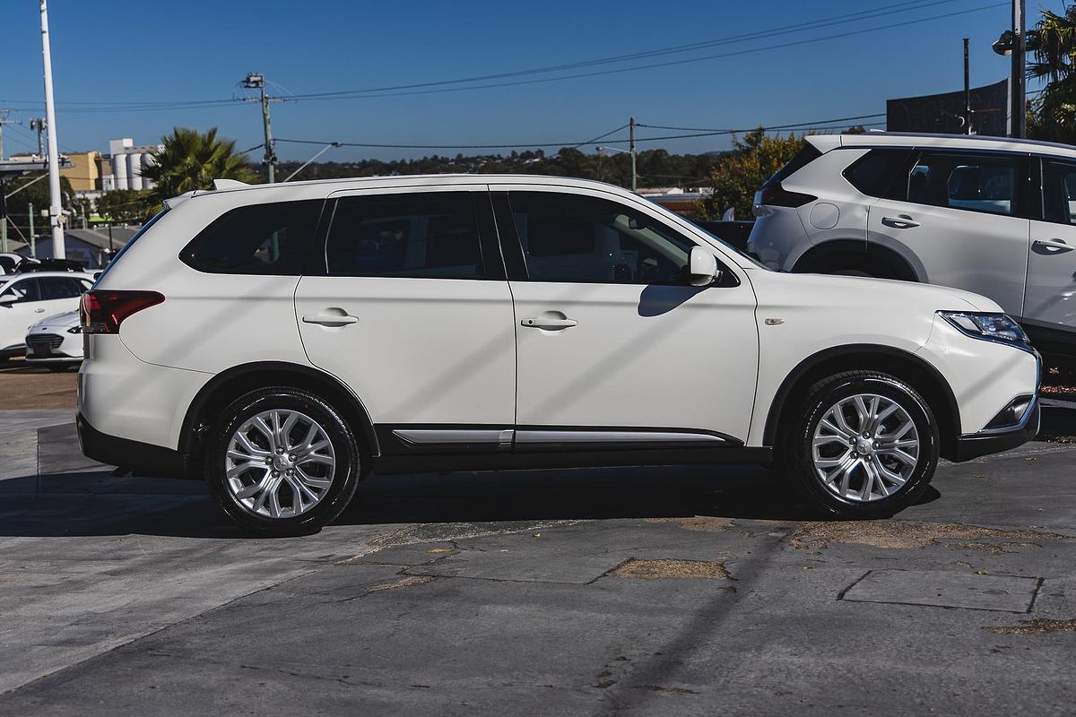 2020 Mitsubishi Outlander ES ZL