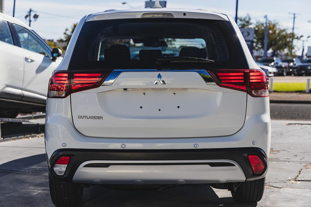 2020 Mitsubishi Outlander ES ZL