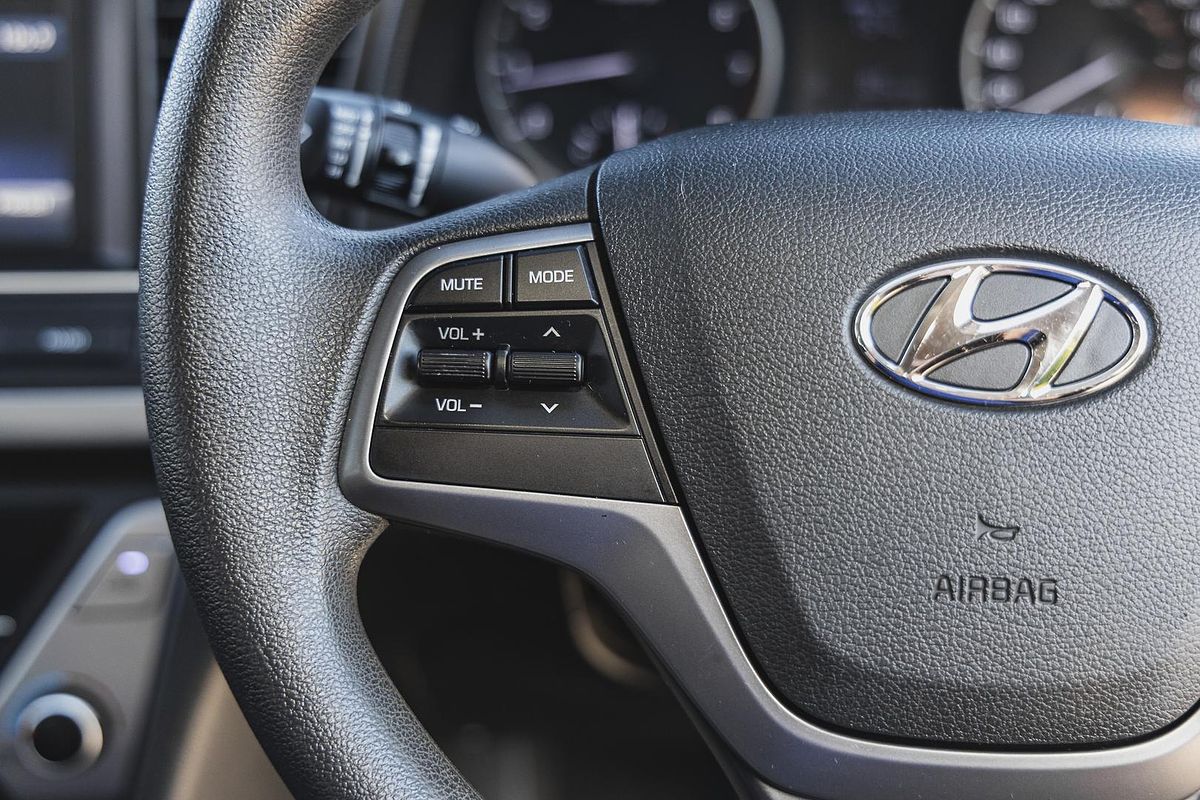 2016 Hyundai Elantra Active AD