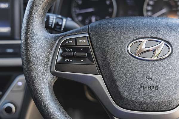 2016 Hyundai Elantra Active AD