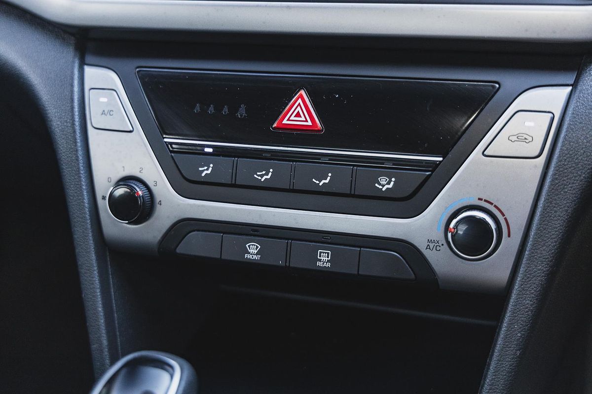 2016 Hyundai Elantra Active AD