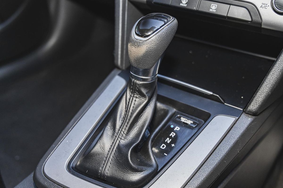 2016 Hyundai Elantra Active AD
