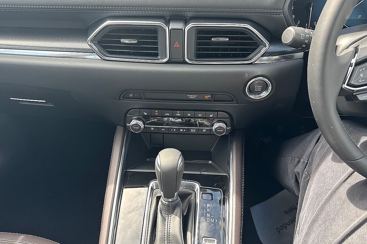 2024 Mazda CX-5 G25 Akera KF Series