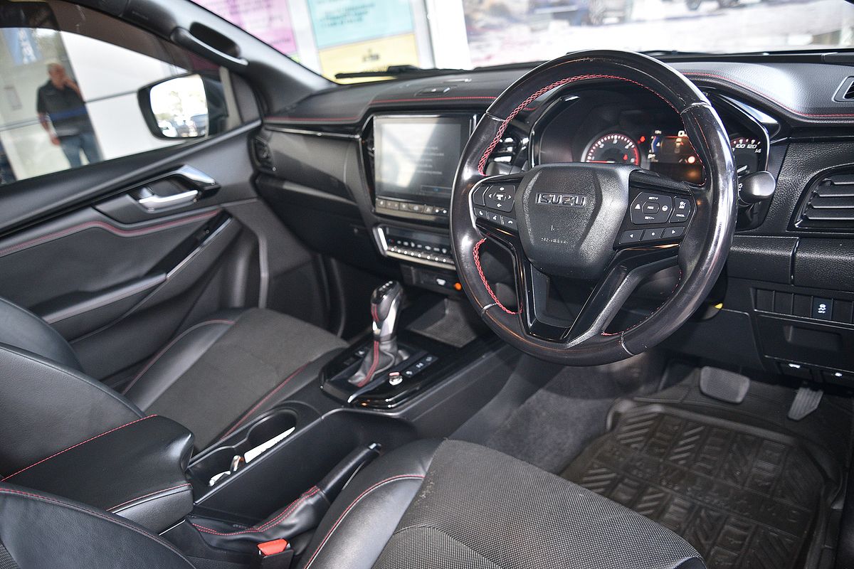 2022 Isuzu D-MAX X-TERRAIN 4X4