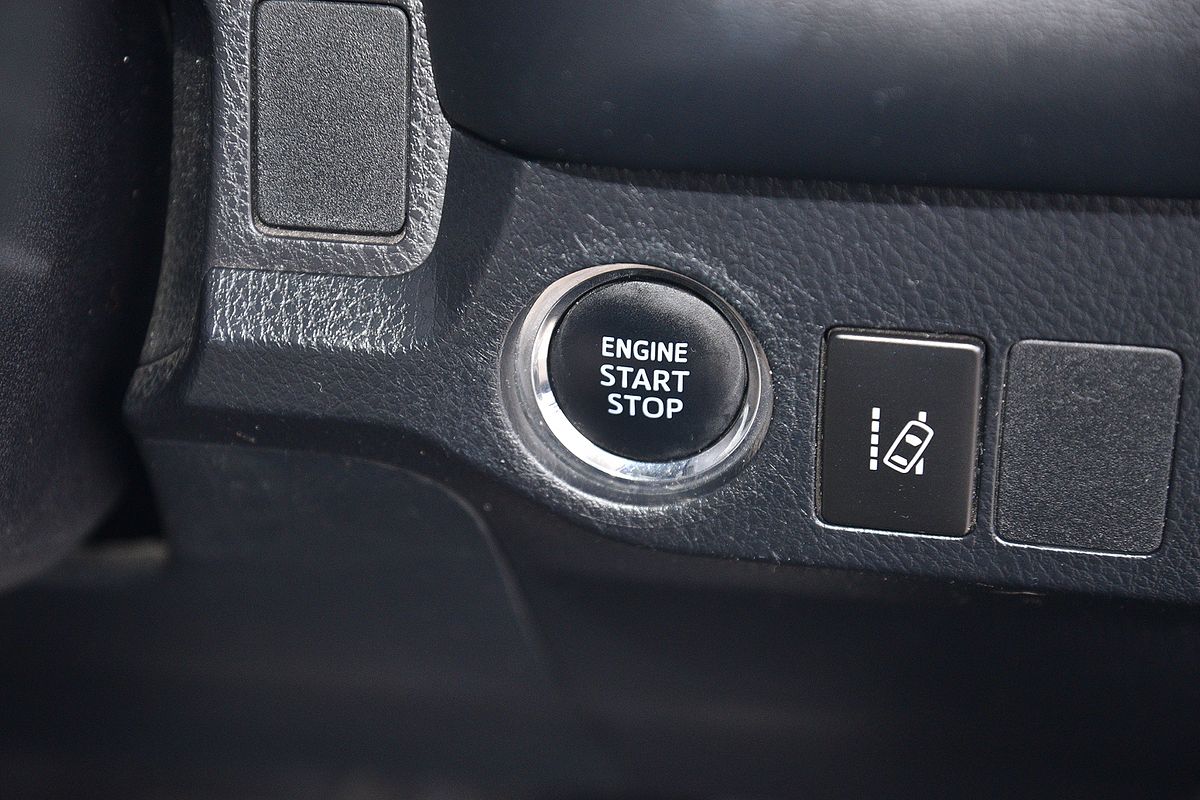 2017 Toyota RAV4 GXL ZSA42R