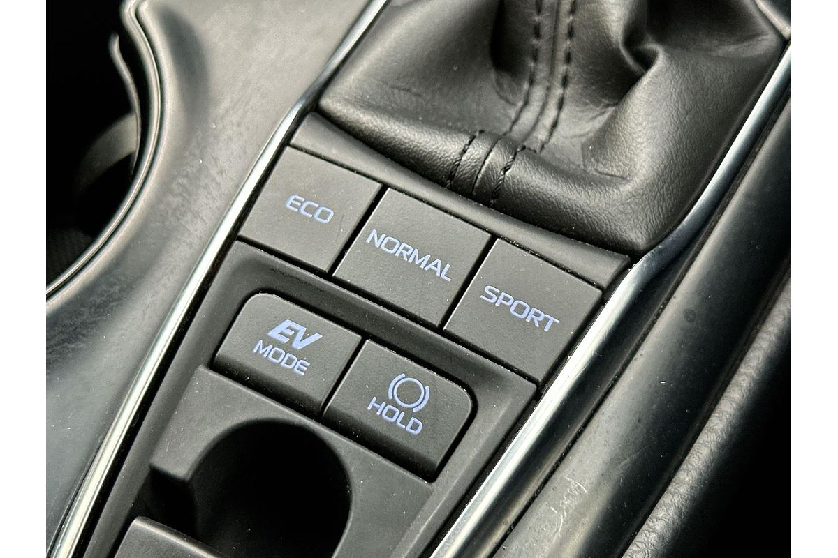 2020 Toyota Camry Ascent AXVH71R
