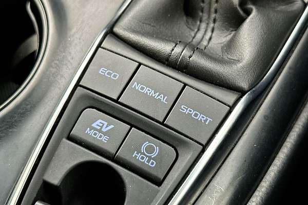 2020 Toyota Camry Ascent AXVH71R