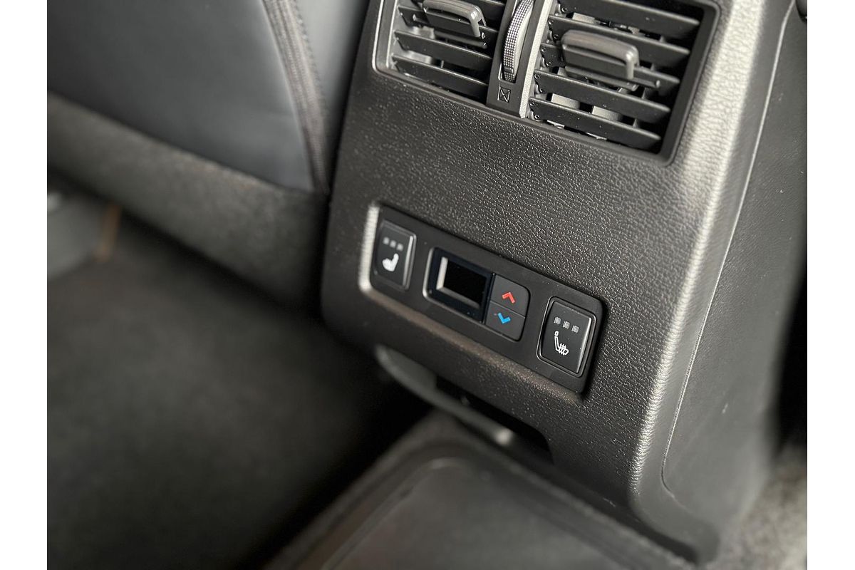 2025 Mitsubishi Outlander PHEV GSR ZM