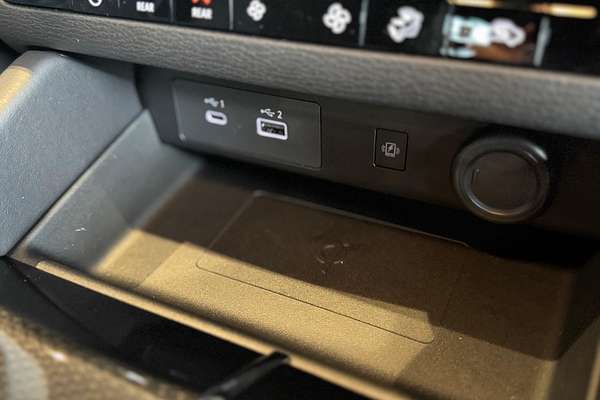 2025 Mitsubishi Outlander PHEV GSR ZM