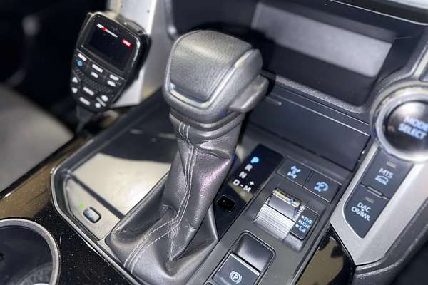 2022 Toyota Landcruiser GXL FJA300R