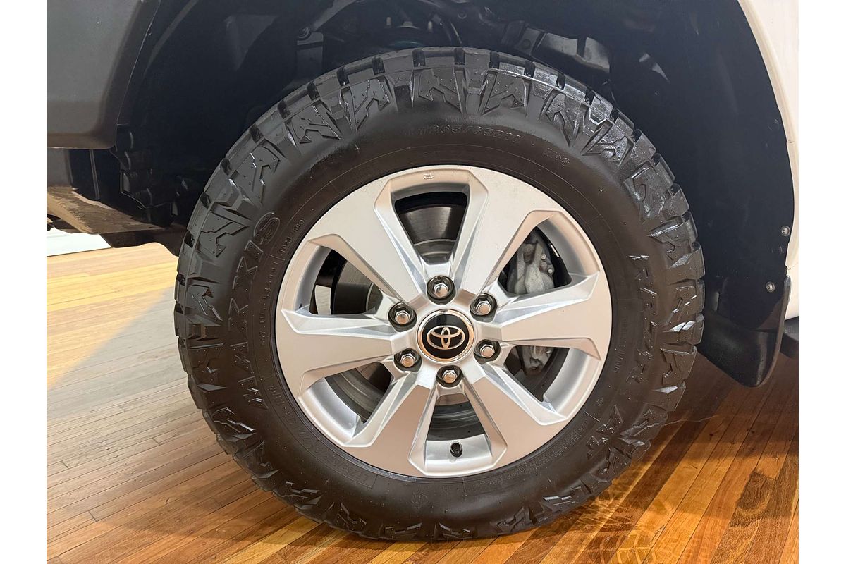 2022 Toyota Landcruiser GXL FJA300R
