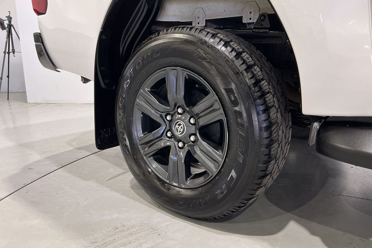 2023 Toyota Hilux SR GUN126R 4X4