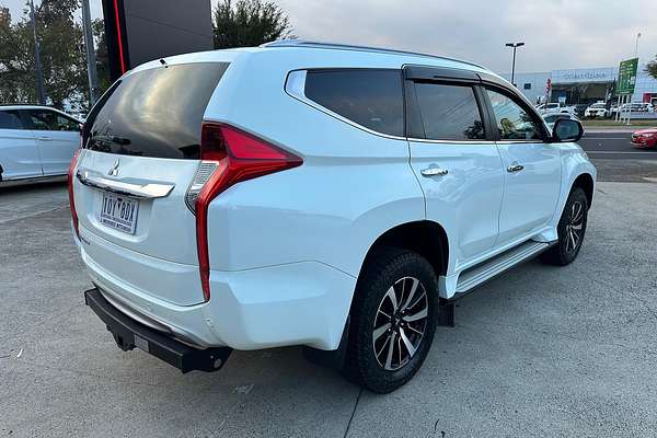 2017 Mitsubishi Pajero Sport GLX QE