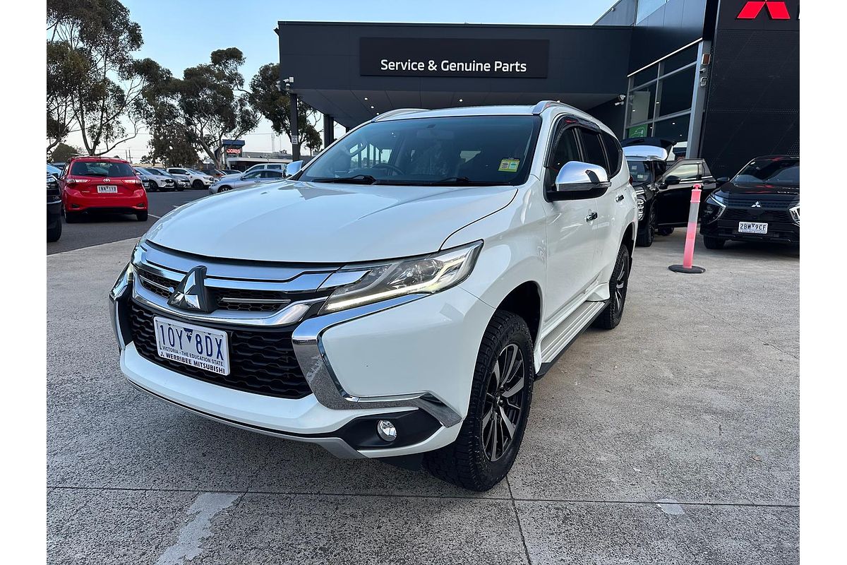 2017 Mitsubishi Pajero Sport GLX QE