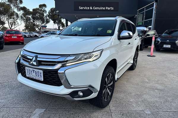 2017 Mitsubishi Pajero Sport GLX QE
