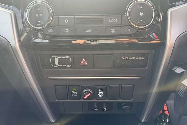 2023 Mitsubishi Triton GLX+ MR 4X4