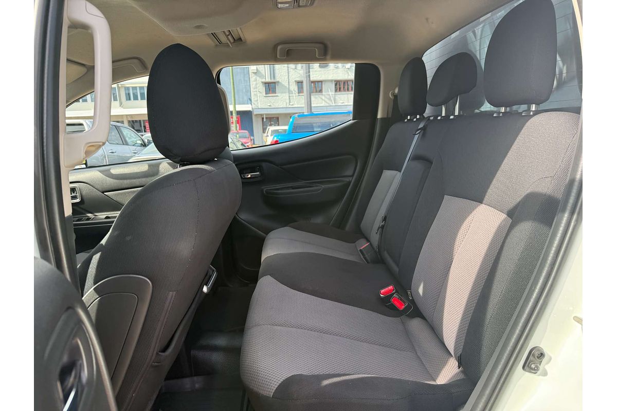 2023 Mitsubishi Triton GLX+ MR 4X4