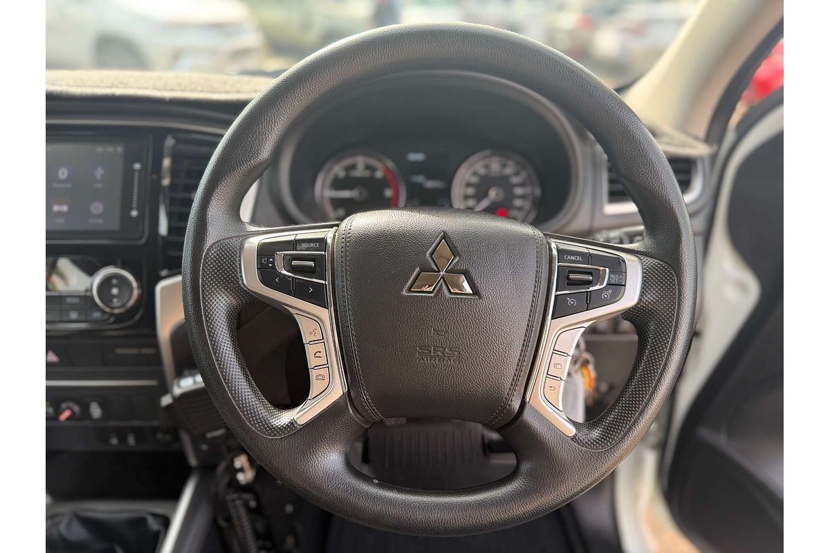2023 Mitsubishi Triton GLX+ MR 4X4