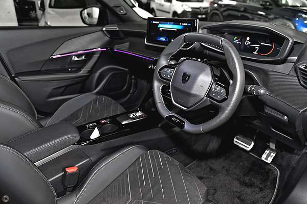 2025 Peugeot 2008 GT Hybrid P24