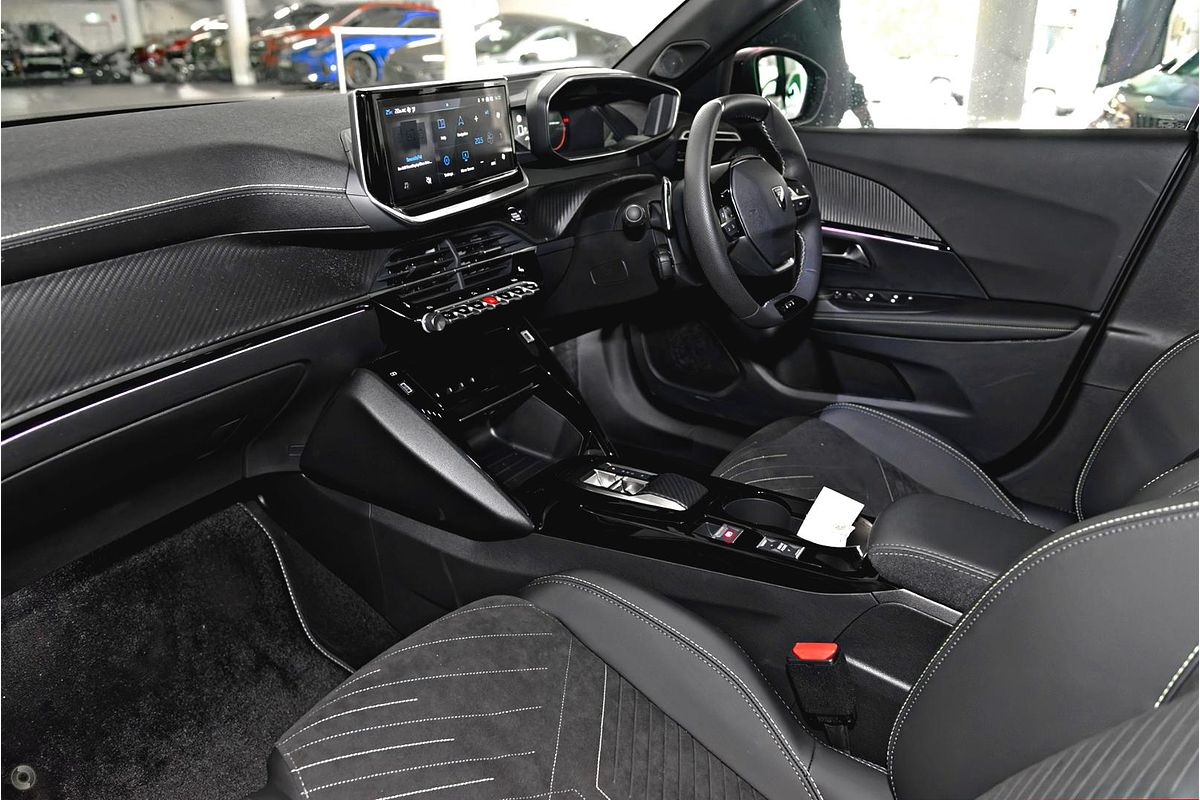 2025 Peugeot 2008 GT Hybrid P24