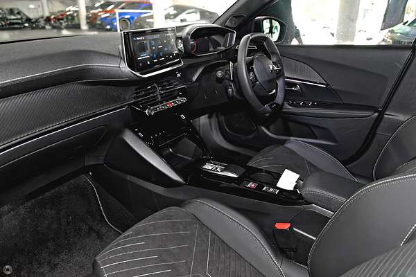 2025 Peugeot 2008 GT Hybrid P24