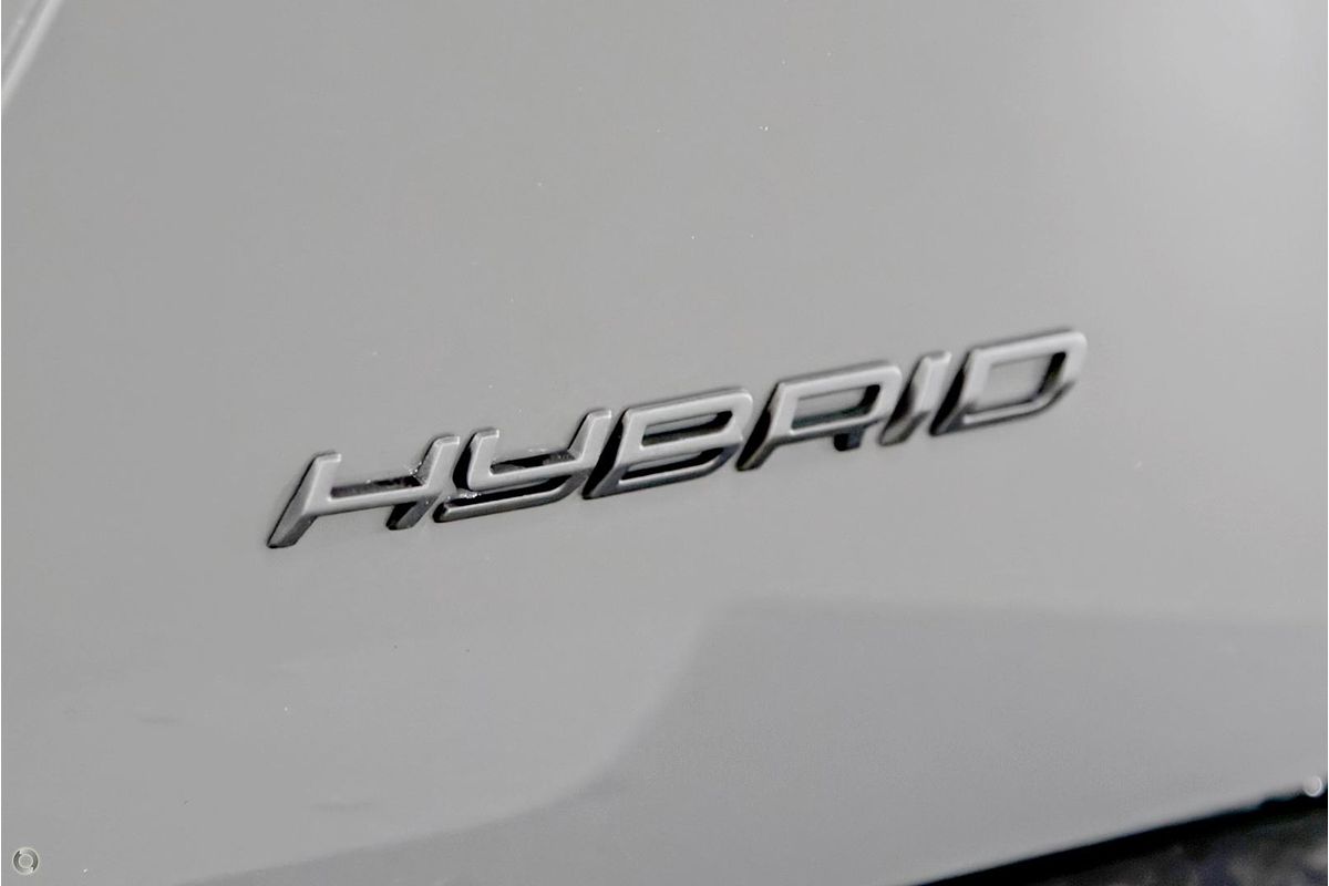 2025 Peugeot 2008 GT Hybrid P24