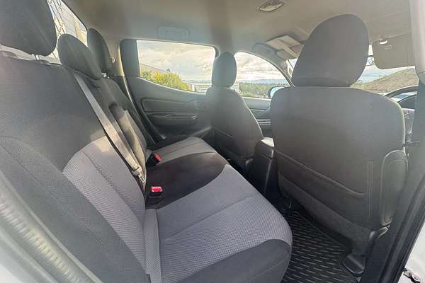 2021 Mitsubishi Triton GLX MR 4X4