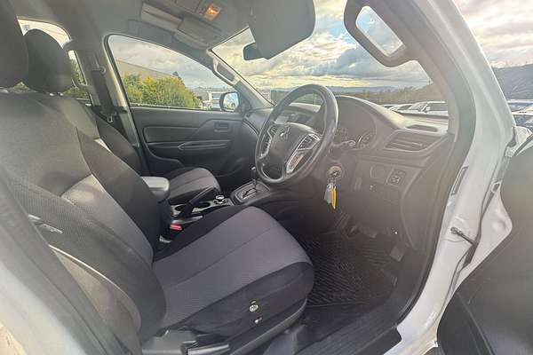 2021 Mitsubishi Triton GLX MR 4X4