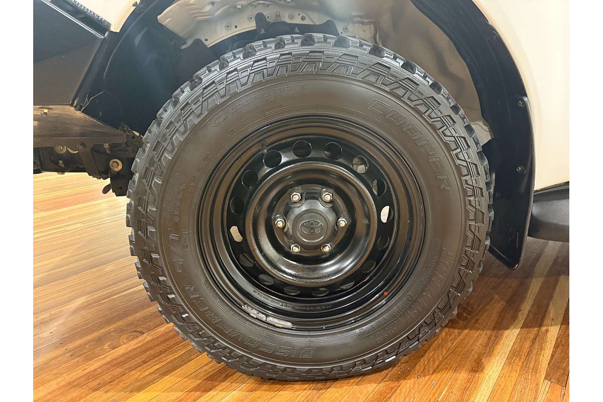 2021 Toyota Hilux SR GUN126R 4X4