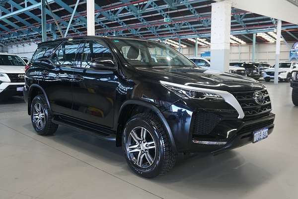 2023 Toyota Fortuner GX GUN156R