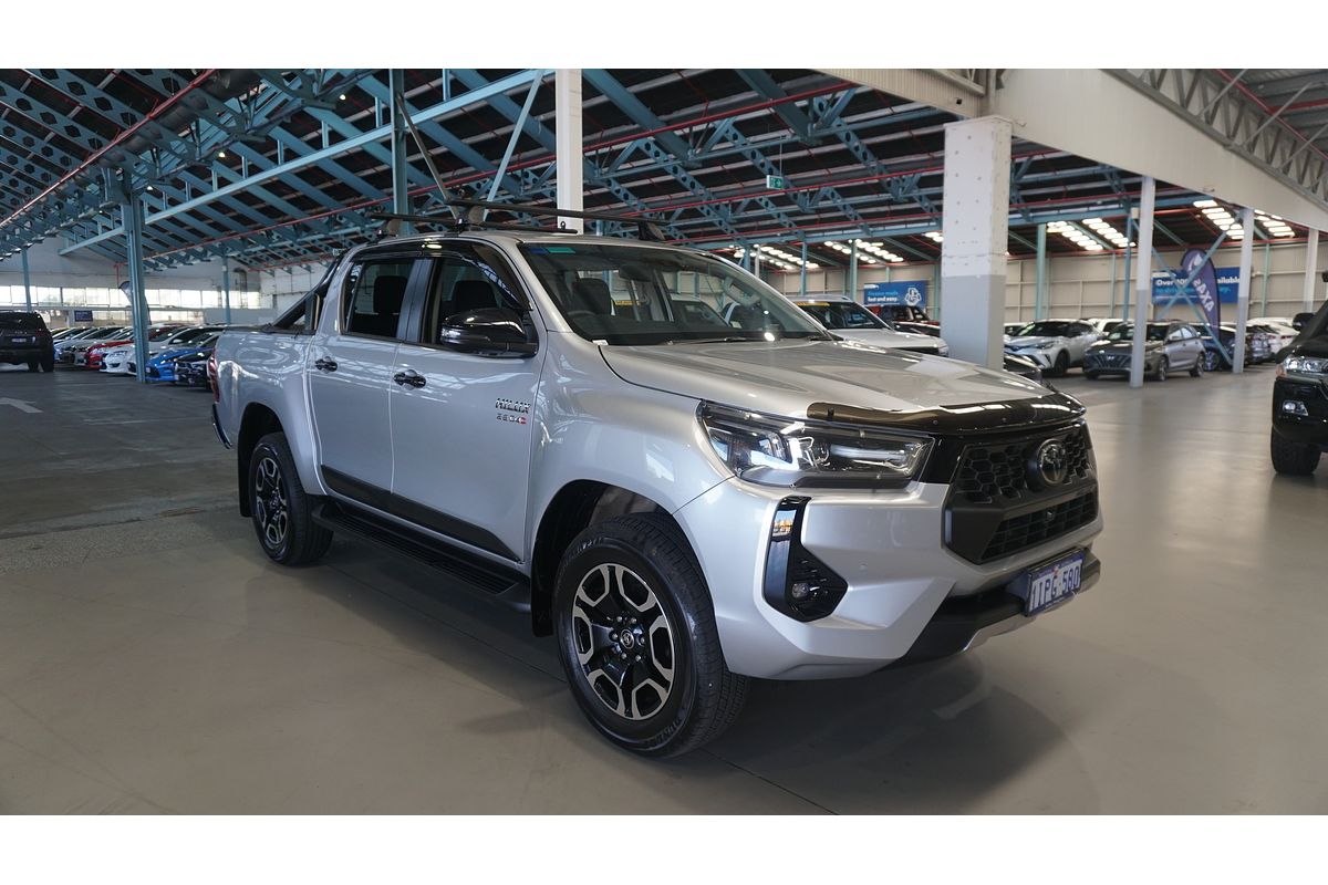 2024 Toyota Hilux SR5 GUN126R 4X4