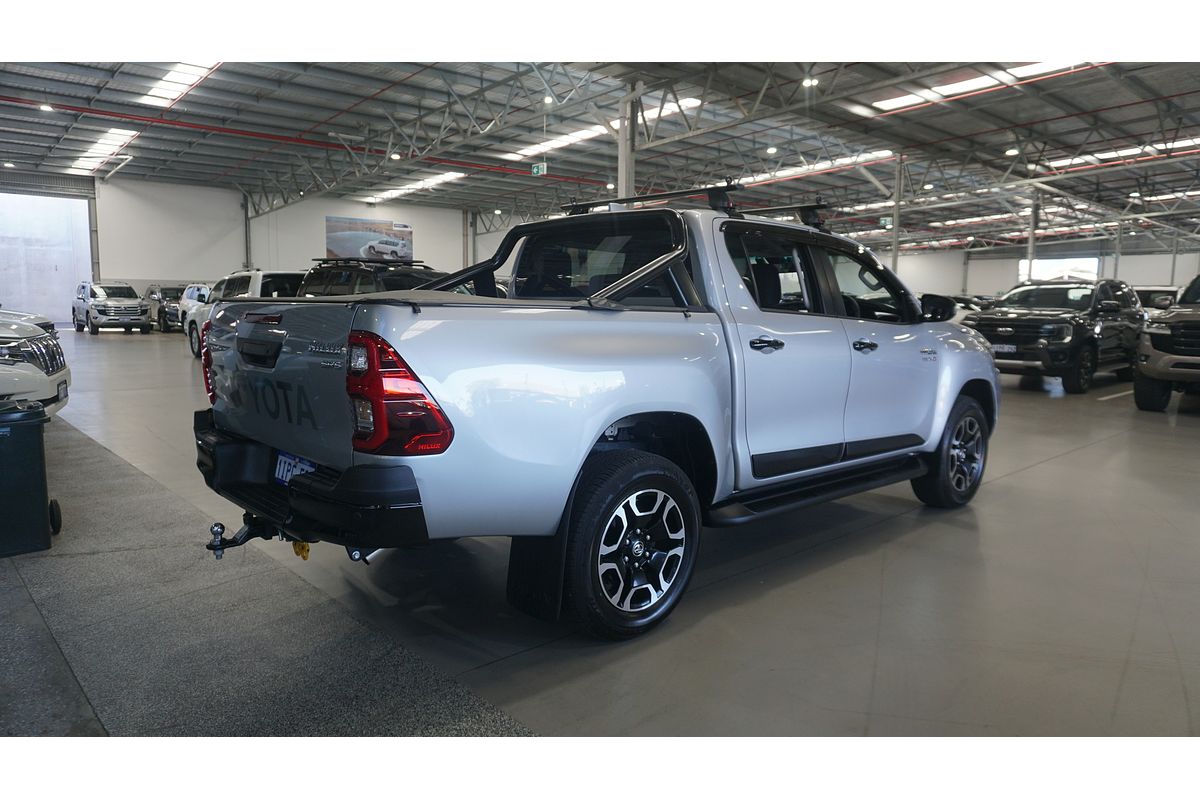 2024 Toyota Hilux SR5 GUN126R 4X4