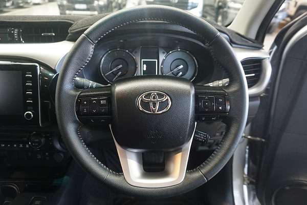 2024 Toyota Hilux SR5 GUN126R 4X4