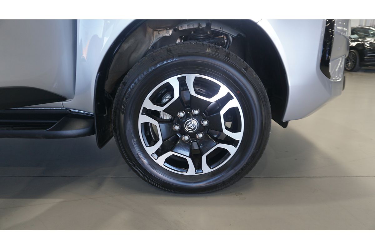2024 Toyota Hilux SR5 GUN126R 4X4