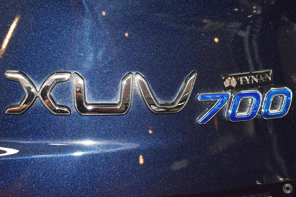 2025 Mahindra XUV700 AX7L